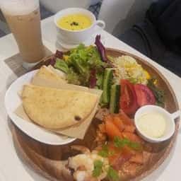 Taro's Cafe