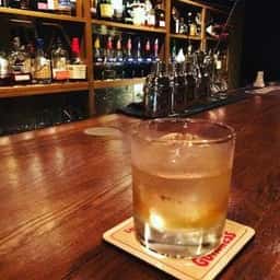 SHOT BAR THE BARN