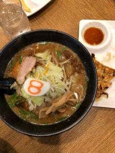 8番らーめん 勝山店