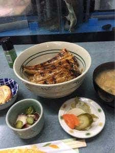 割烹 つくしん坊