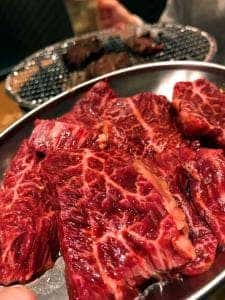 じごろ 七厘焼肉 金べこ