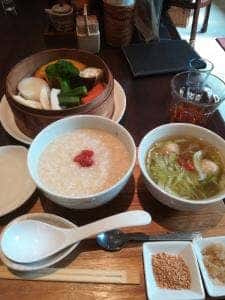 漢方薬局 綾心 & Cafe Pharmacie