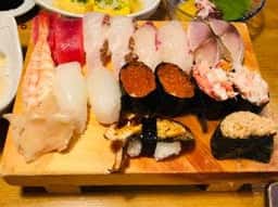 や台ずし 湊川町