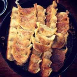 鉄なべ 荒江本店