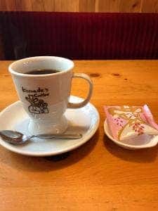 コメダ珈琲店 福岡八田店