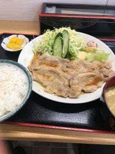 食事なとり