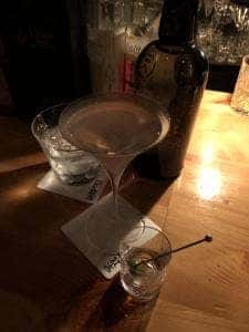 Bar 秋吉