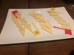 Shin`s wine & cheese BAR
