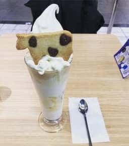 町村農場 the MILK 横浜西口店