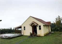 チーズ工房 Three Brown