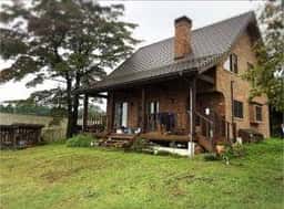 チーズ工房 Three Brown