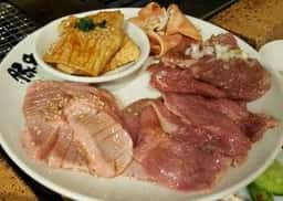 豚や 三八