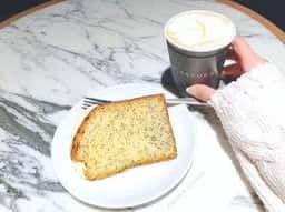 DEAN & DELUCA カフェ クリスタ長堀店