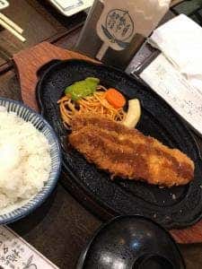 元祖やきかつ 桃タロー