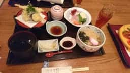おか半総本店