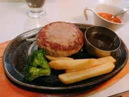 ヴィクトリアステーション 静内店