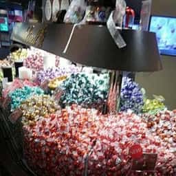 リンツ ショコラ ブティック ペリエ千葉店