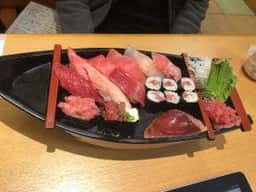 まぐろや石亭 緑店
