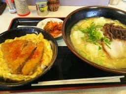 九州ラーメン金平