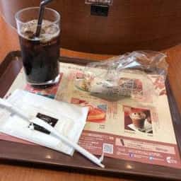 カフェ・ド・クリエ ホピタル 健康長寿医療センター店
