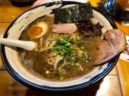 博多長浜らーめん よかと