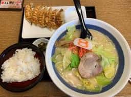 8番らーめん 砺波店