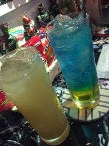特撮ヒーローBAR 俺の部屋
