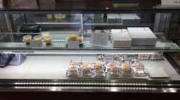 ブランカ 津・スイーツファクトリー店