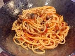 Vegan cafe Heaven's kitchen Hell's bar