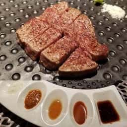 鉄板ステーキ パイナップル
