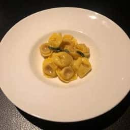 ワインバー ラ・ストーリア