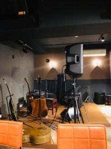LIVE HOUSE Cest la vie