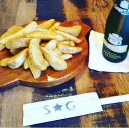 HOTDOG CAFEBAR S☆G