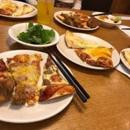 シェーキーズ マークイズ静岡店