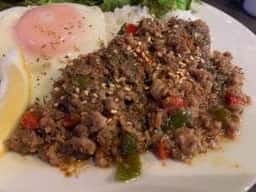 Leo asian Warung & Bar