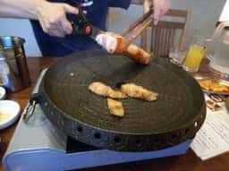 チングとここで