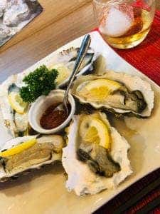 牡蠣とワインのある店 湾岸食堂