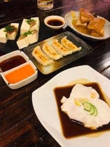 民謡ライブ沖縄地料理 わらゆい