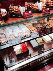 マネケン 八重洲店