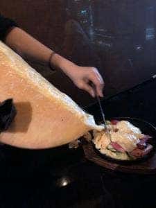 肉とチーズ料理 シカゴピザ ファームテーブル 新宿東口駅前店