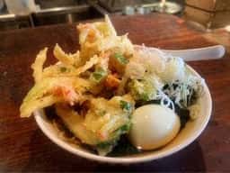 茜鶏 もへじ