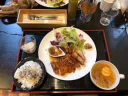 Cafe 123 ひふみ養蜂園