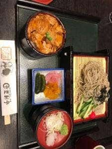 登利平 イオンモール高崎店