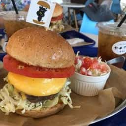 ヤチクロバーガー