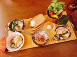 カフェ&ダイニング リヴォイス