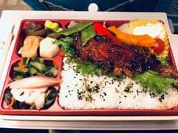 寿司・弁当八百彦本店