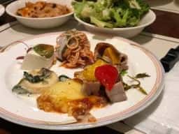 Restaurant フォーリーフガーデン