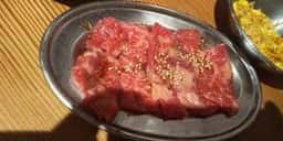 ホルモン湯田のじゃん横