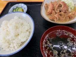 もつ屋 本店