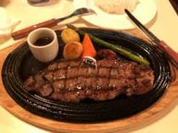Seaside STEAK BEEFY’S
